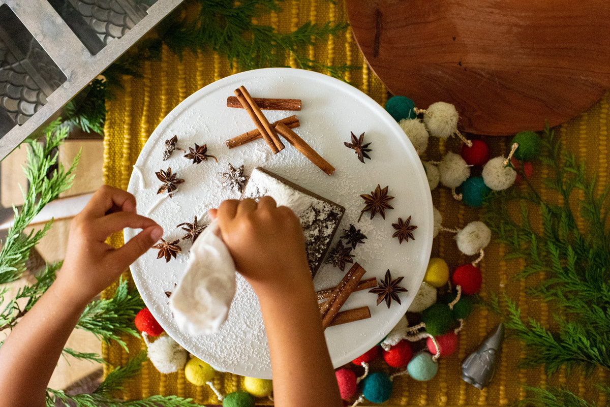 The Tomte Cake Set